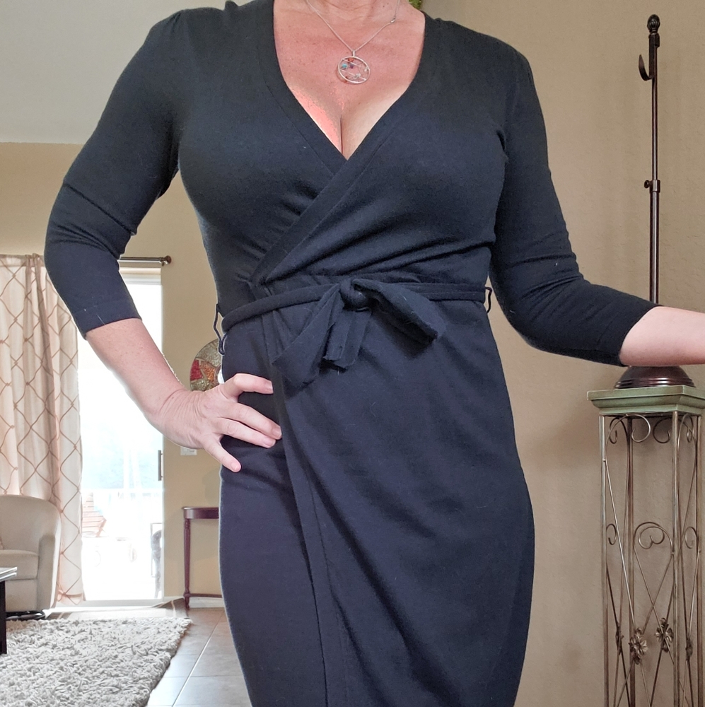 NWT Banana Republic - Little Black Dress - Picture 2 of 5